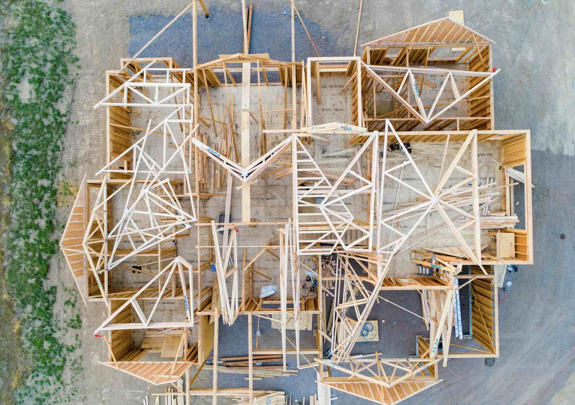 Contractor using RenovationRoute on a construction site